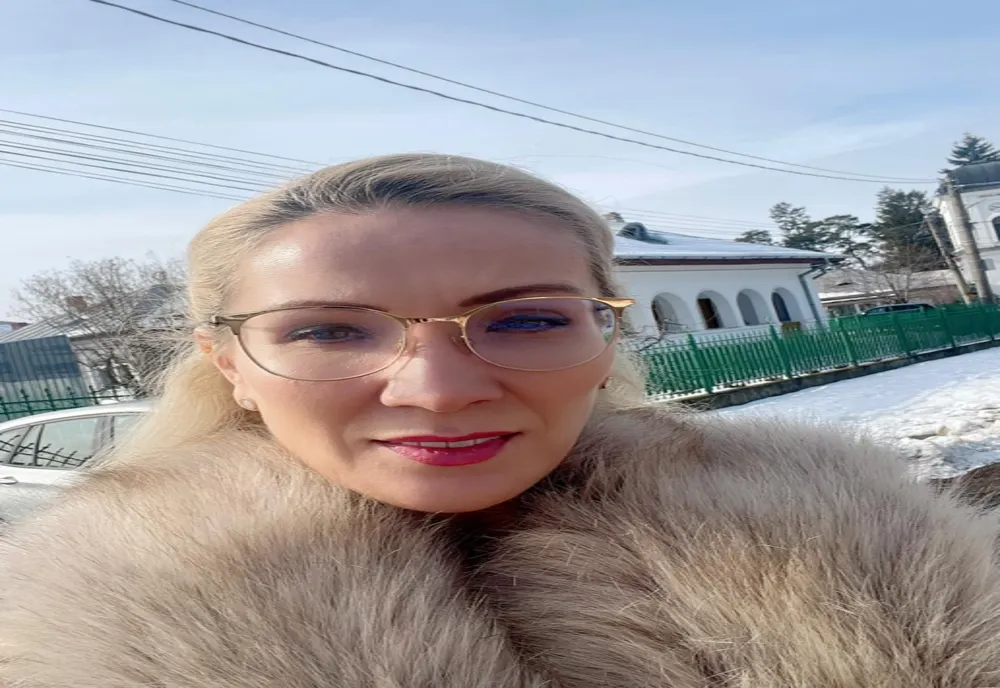 Ioana Ramona Bruynseels, președinta organizației de femei în Partidul AUR: ”Noi, cei de la Aur, credem foarte mult în doamne, în femei. Le invităm alături de noi”