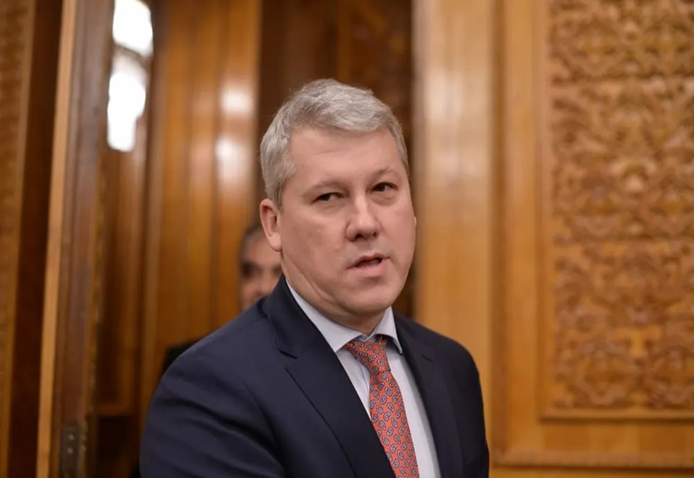DEPUTAȚII AUR AU DEPUS MOȚIUNEA SIMPLĂ ÎMPOTRIVA MINISTRULUI CĂTĂLIN PREDOIU VIDEO