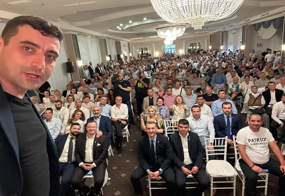Simion:  "Vrem să anunţăm demararea demersurilor pentru două referendumuri importante, pentru familia dintre un bărbat şi o femeie şi pentru numerar”