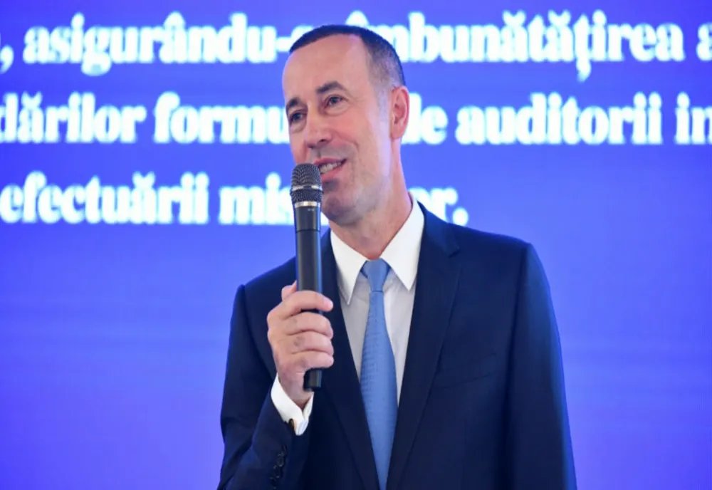 Cine este și ce avere are Iulian Dumitrescu, baronul PNL intrat în vizorul DNA