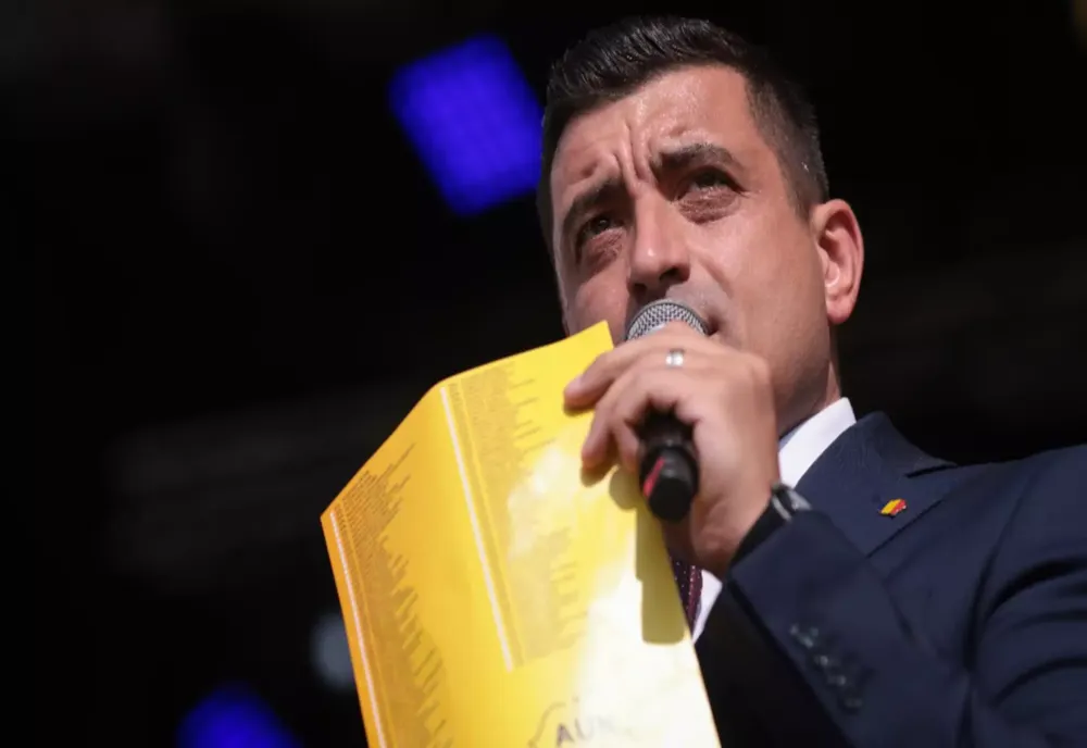 GEORGE SIMION ACUZĂ: „IOHANNIS LA SCHI, ÎN TIMP CE ȚARA FIERBE!”