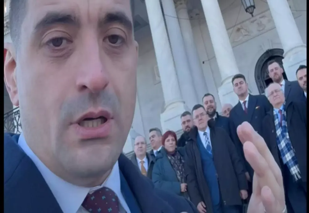 George Simion cheamă românii la cel mai mare protest: ”Curaj, români. Ne vedem joi 12, la ora 12:00”