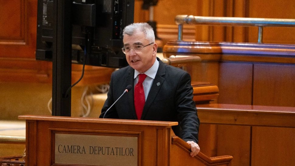 Petrișor Peiu (liderul senatorilor AUR): ”Cum se poate scrie un manual de sărăcit o țară: în 2021, guvernul Cîțu include în PNRR o sumă de 360 de milioane de euro pentru achiziția a 12 trenuri cu hidrogen”