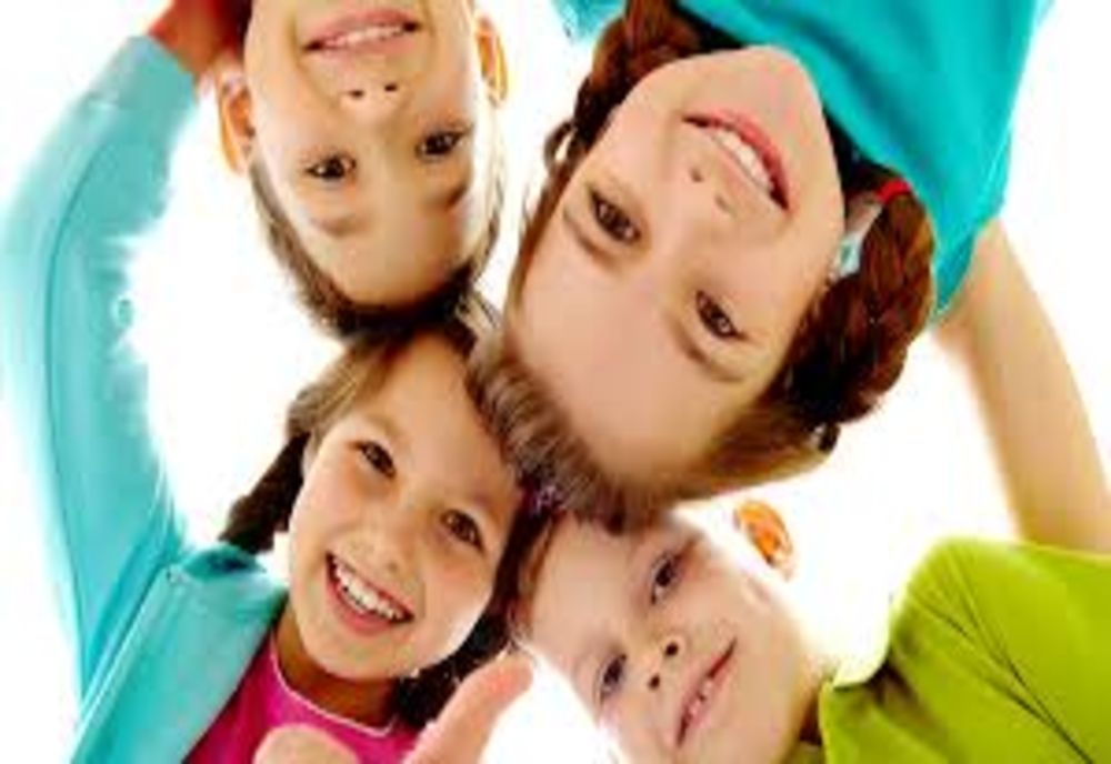 Parlamentarii AUR au depus un proiect de lege pentru instituirea unei zi naționale pentru familiile cu trei sau mai mulți copii