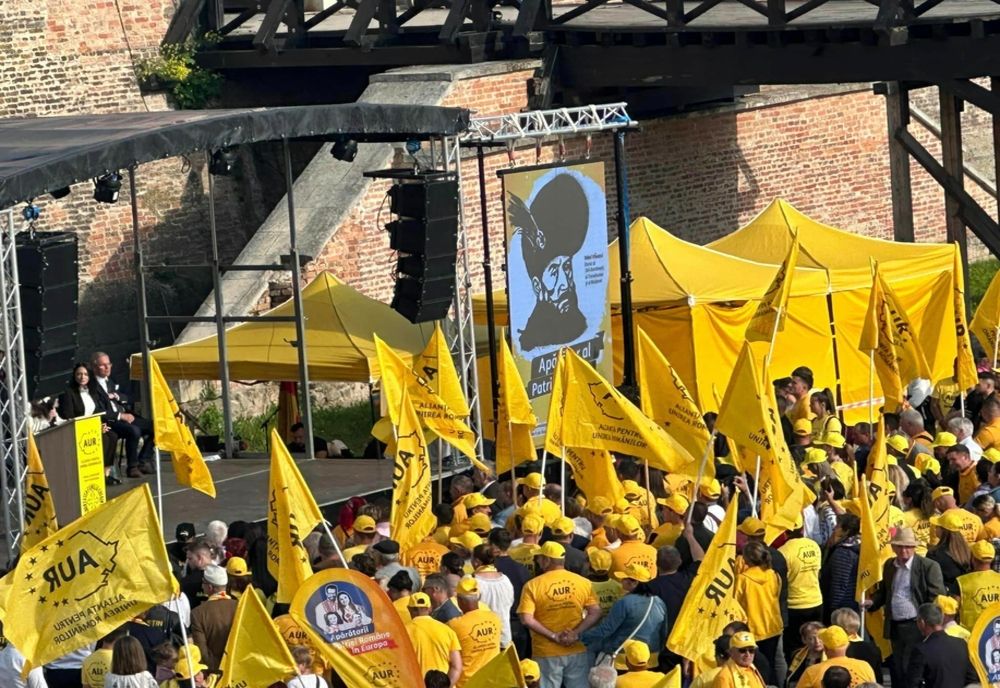 Reacția AUR după ce doi deputați s-au bătut în Parlament: Au spus de noi că suntem extremiști, dar ei își rup nasul în Parlament