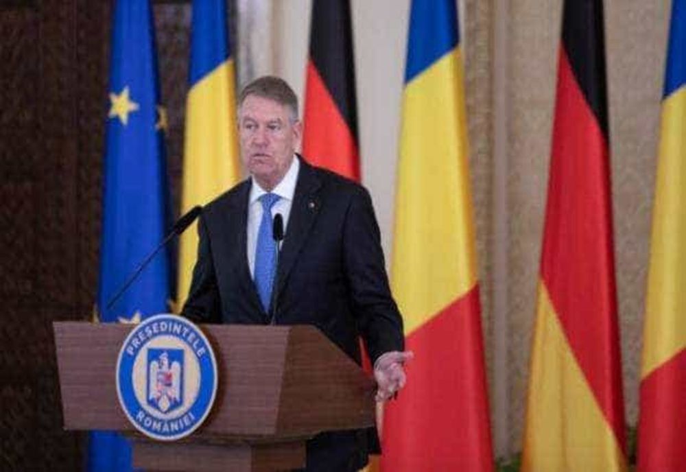 UN FOST PREMIER AL ROMÂNIEI LANSEAZĂ BOMBA: KLAUS IOHANNIS POATE CANDIDA DIN NOU LA PREZIDENȚIALE