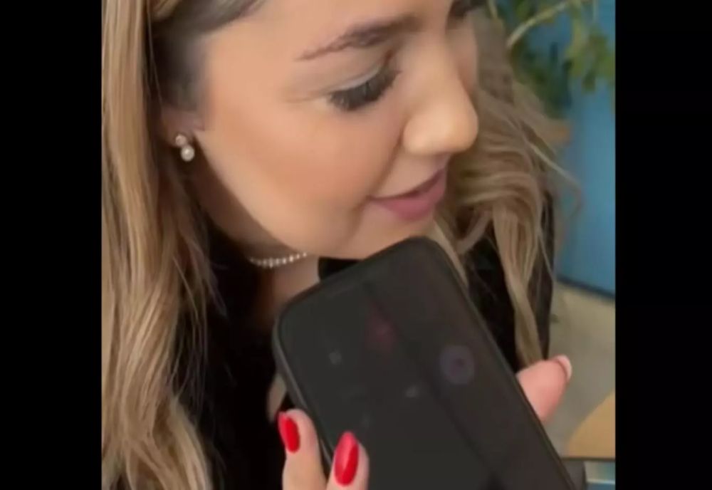 SOȚIA LUI GEORGE SIMION DĂ CĂRȚILE PE FAȚĂ: CÂTĂ ÎNCREDERE ARE ÎN LIDERUL AUR. ILINCA A FOST SUNATĂ DE O CASĂ DE SONDARE A OPINIEI PUBLICE VIDEO