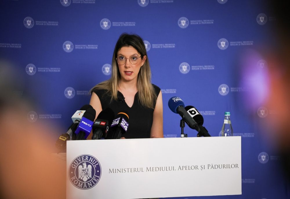 DIANA BUZOIANU: MOȚIUNEA SIMPLĂ AUR - UN EXERCIȚIU DEMOCRATIC, DAR CARE CERE NERESPECTAREA LEGII