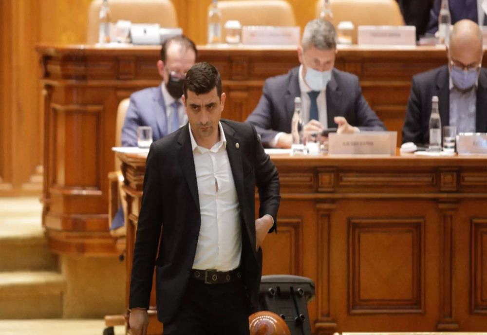 GEORGE SIMION, CĂTRE GUVERNANȚI: ”MIMAȚI REFORME, VĂ JUCAȚI CU SĂNĂTATEA NAȚIUNI. SUNTEȚI ASASINII NAȚIUNII ROMÂNIEI”