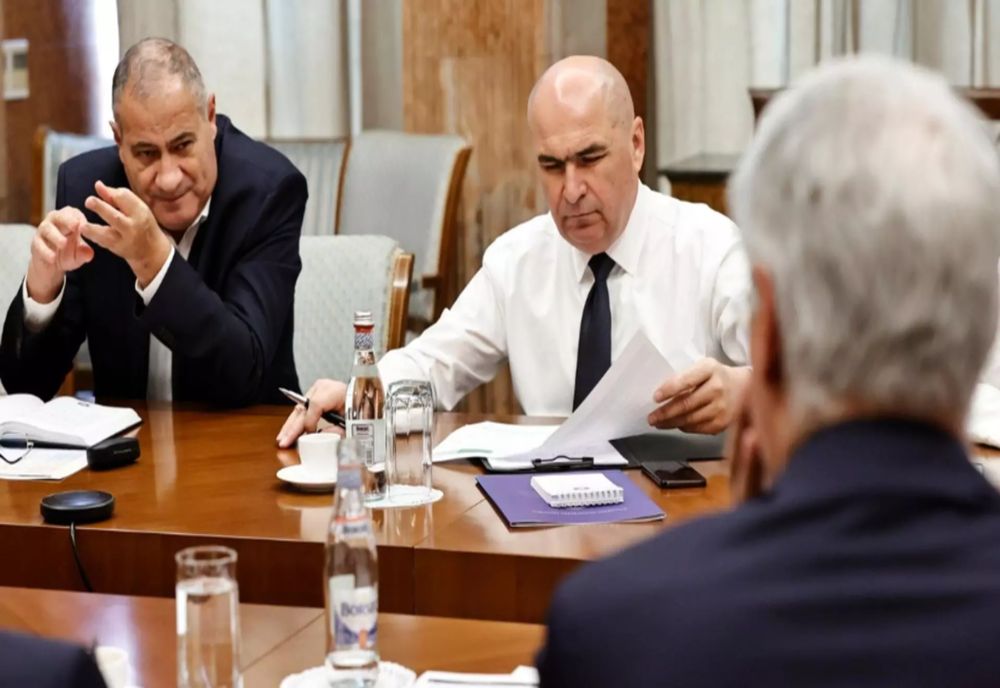 BOLOJAN FACE UN PAS ÎNAPOI CU ORDONANȚA CARE A PRODUS HAOS ÎN PRIMĂRII, BLOCÂND PÂNĂ ȘI CERTIFICATELE DE NAȘTERE ȘI DECES