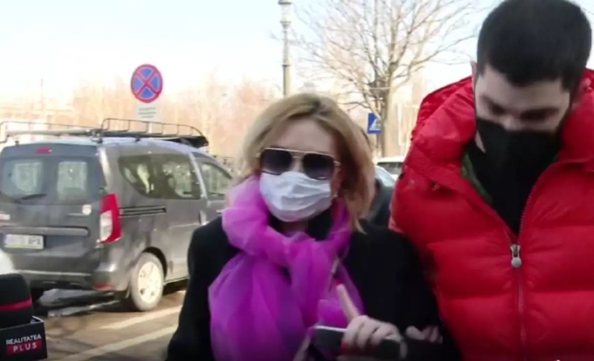 Avocata șpăgară din PNL, în fața magistraților. Vrea să scape de arestul la domiciliu