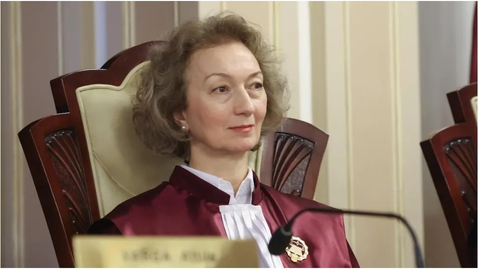 Zi crucială în Justiție. Șefa CCR ar urma să-și dea demisia, după controversata întâlnire cu Bolojan – SURSE