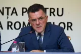 Dan Dungaciu: „Războiul dintre userizarea PNL şi nicuşorizarea PSD nu e al nostru”