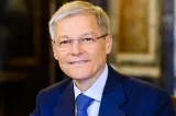 Bolojan scoate 1,8 milioane de lei din Fondul de rezervă pentru candidatura lui Cioloș la șefia Francofoniei
