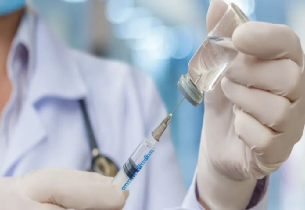 TRIBUNALUL UE: COMISIA EUROPEANĂ NU A FOST TRANSPARENTĂ ÎN ACHIZIŢIA DE VACCINURI ANTI-COVID