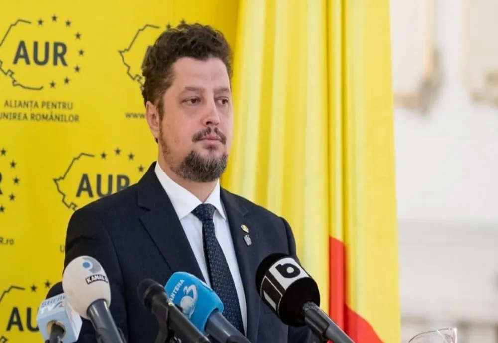 DUPĂ GEORGE SIMION ȘI CLAUDIU TÂRZIU ARE INTERZIS ÎN UCRAINA