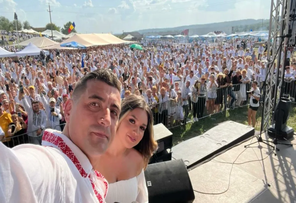 ILINCA, DEZVĂLUIRI INCREDIBILE DESPRE ÎNCEPUTUL RELAȚIEI CU GEORGE SIMION. „AVEAM, CUMVA, EMOȚII ÎN PRIVINȚA LUI”