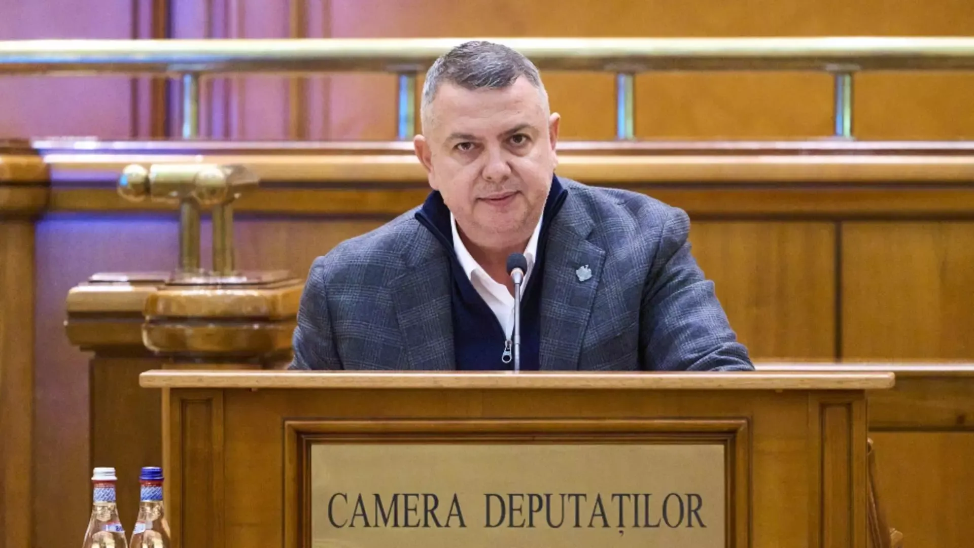 Eduard Koler (deputat AUR): „Cifrele oficiale o confirmă: măsurile de austeritate au fost luate degeaba, doar pentru a săraci românii și a acoperi incompetența guvernării!”