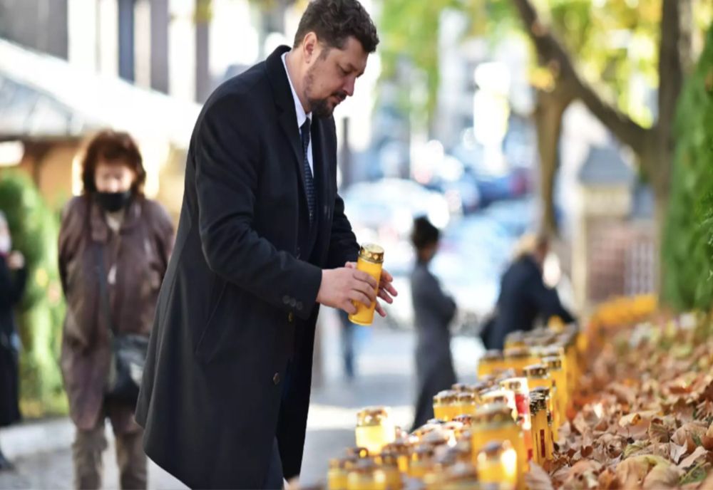 Doliu în presa românească! Liderul AUR, Claudiu Târziu:  ”Obosiți de viața de aici, poeții se retrag în viața de dincolo”