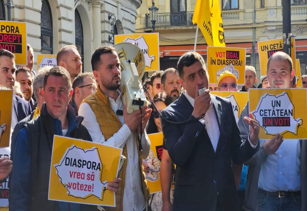 GEORGE SIMION ANUNȚĂ CĂ AUR ACORDĂ ASISTENŢĂ JURIDICĂ PENSIONARILOR CARE SUNT NEMULŢUMIŢI DE NOILE PENSII