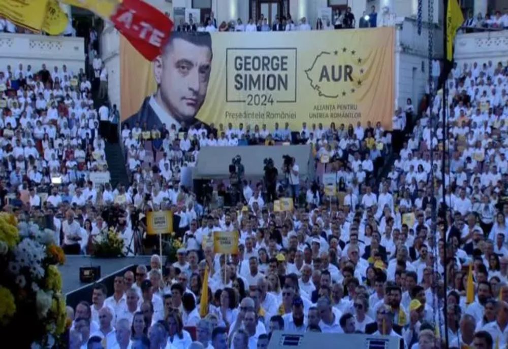 SUTE DE OAMENI, LA COADĂ LA CASELE IEFTINE PROMISE DE GEORGE SIMION: „PROGRAMUL NOSTRU SEAMĂNĂ CU CEL DIN ANGLIA”