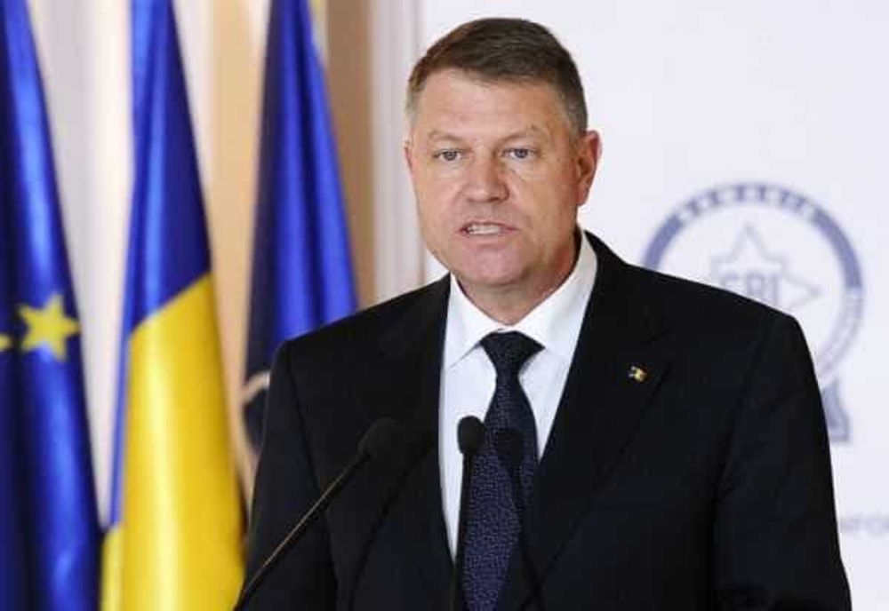 IOHANNIS IGNORĂ VOCEA POPORULUI. CUM ÎI SFIDEAZĂ PE ROMÂNI: DEMISIA PE CARE O TRECE CU VEDEREA