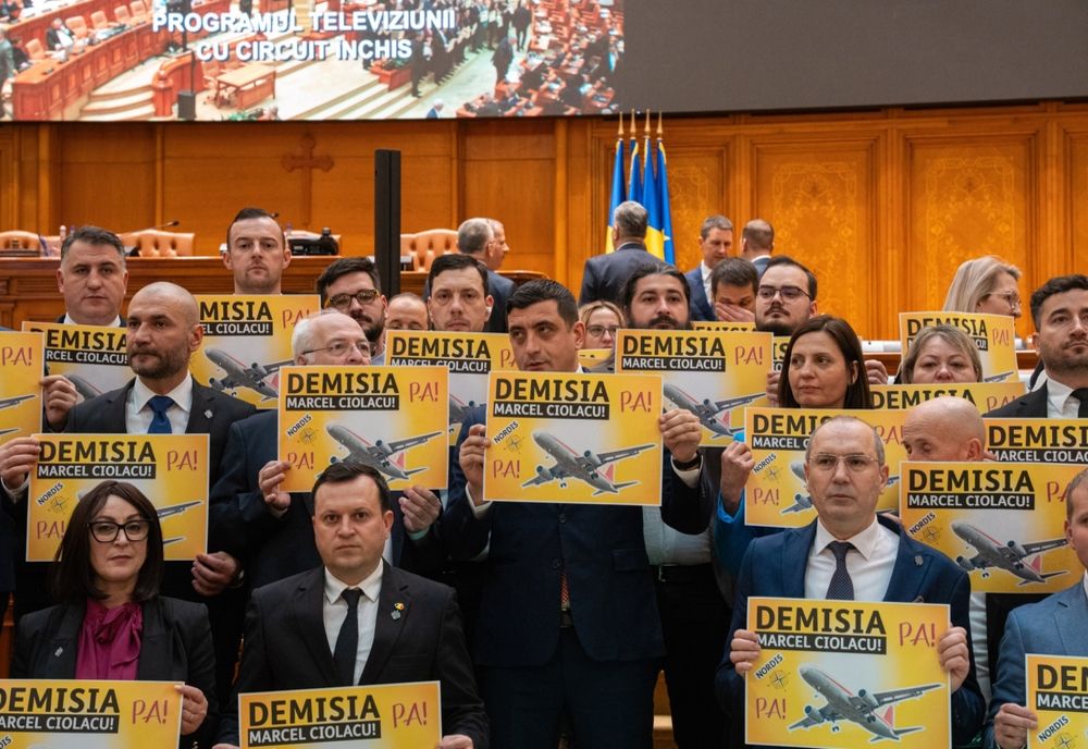 AUR ACUZĂ PNL CONDUS DE ILIE BOLOJAN DE COMPORTAMENT "MIZERABIL ȘI JOSNIC". CUM A FOST FENTATĂ COMISIA DE LA VENEȚIA?