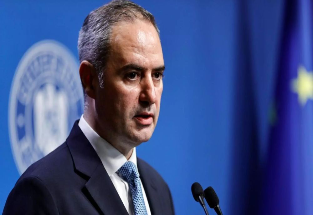 PLATA PENSIILOR ȘI SALARIILOR, PE MUCHIE DE CUȚIT. CE A SPUS MINISTRUL FINANȚELOR DESPRE MODUL ÎN CARE BANII SE ÎMPART LA RECTIFICARE 