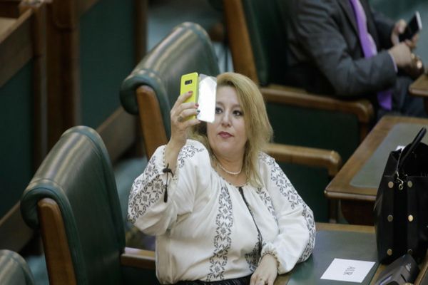 Diana Șoșoacă admite implicarea serviciilor în susținerea AUR la alegeri