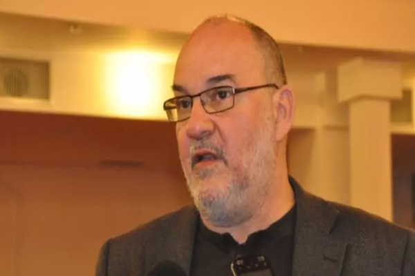 Jocurile unui fost baron la Poșta Română: cine este Matei Brătianu