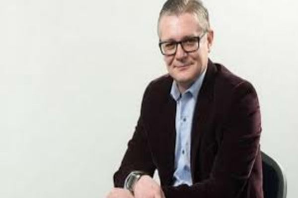 Adevăratul combinator din PSD: Horia Mihălcescu, șopârla de pe umerii lui Liviu Dragnea și Elena Udrea