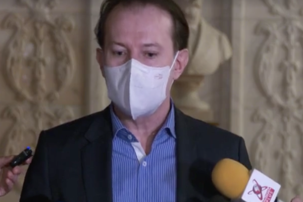Premierul Cîțu: ”Când ești la începutul campaniei de vaccinare, nu poți discuta despre un pașaport de vaccinare”