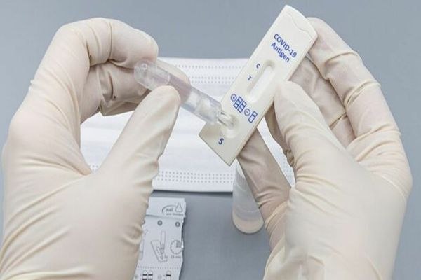 AUR, plângere penală la Parchet pentru zădărnicirea combaterii bolilor în testarea COVID-19 elevilor - MOTIVUL invocat