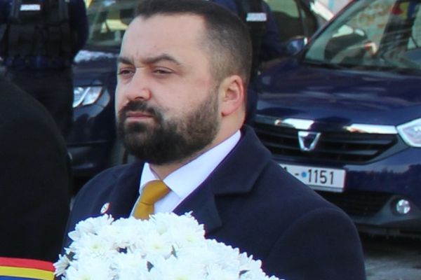 Deputatul AUR Ciprian Ciubuc propune minarea podurilor și șanțuri de 4 metri adâncime și 8 metri lățime la granița de est