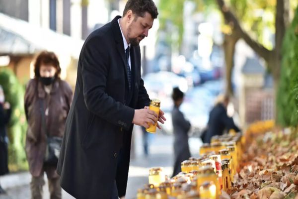 Doliu în presa românească! Liderul AUR, Claudiu Târziu:  ”Obosiți de viața de aici, poeții se retrag în viața de dincolo”