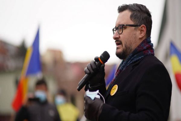 Deputatul AUR Dan Tănasă: Solicităm public Direcţiei de Asistenţă Socială şi Direcţie a Copilului să reacţioneze şi să cerceteze cazul gimnastei de 15 ani, Amalia Puflea