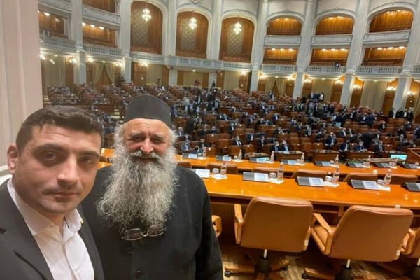 Liderul AUR are solutia pentru preotii romani din Ucraina: ”Veniți, fraților, acasă, noi vă așteptăm cu drag"