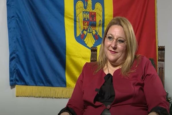 Diana Șoșoacă despre propunerea AUR: George Simion e disperat pentru că filialele AUR trec la S.O.S. România și are nevoie de mine pentru a mai intra o dată în Parlament