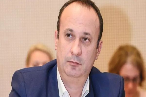 Adrian Câciu atacă ideea unui guvern minoritar lansată de Bolojan: „Cred că are mintea prea liberă. PSD are 30% pondere în Parlament, acest lucru nu este posibil”
