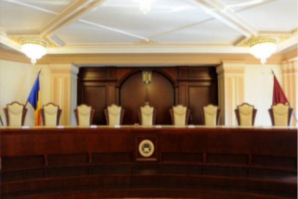 Camera Deputaţilor a adoptat un proiect care vizează personalul CCR: Magistraţii-asistenţi vor beneficia de pensie de serviciu