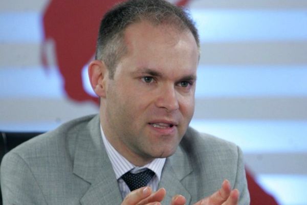 Daniel Funeriu, despre legile educaţiei: Am susţinut cât am putut pe preşedintele Iohannis. Ne-a promis România Educată şi ne trezim cu profesori care au briceagul la beregată
