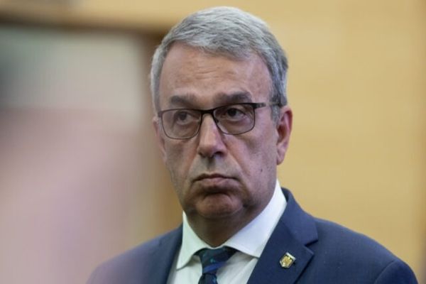 DNA a descins la primăria Constanța. Vergil Chițac urmărit penal pentru abuz în serviciu