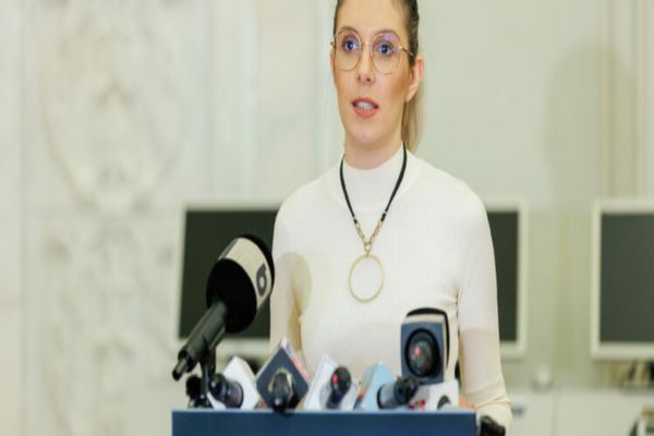 ”Sunt două lucrări total separate”. Ministrul Buzoianu spulberă știrile false despre golirea lacurilor Vidraru și Paltinu