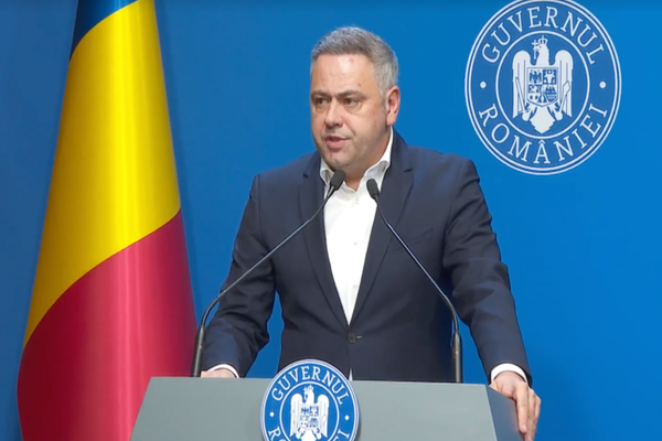 AUR A DEPUS O MOȚIUNE SIMPLĂ ÎMPOTRIVA MINISTRULUI FLORIN BARBU 