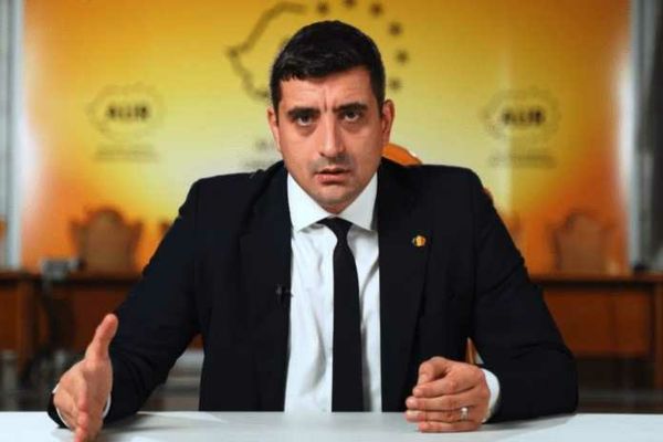 PREŞEDINTELE AUR, GEORGE SIMION, ÎNTÂLNIRE LA BELGRAD CU REPREZENTANŢII COMUNITĂŢILOR ROMÂNEŞTI DIN SERBIA