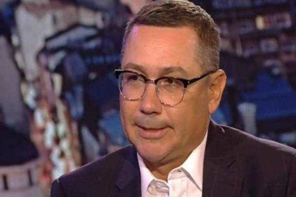 VICTOR PONTA VINE ÎN APĂRAREA LUI CĂLIN GEORGESCU: NU MAI ACCEPTĂ SĂ FIE PARAZITAT SAU 'SORBIT' DE VAMPIRII ȘI LIPITORILE POLITICE ȘI MEDIATICE