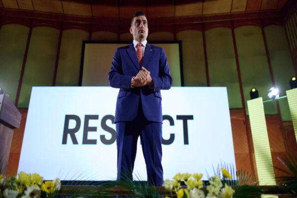 PARLAMENTARII ITALIENI, MESAJE DE SUSȚINERE PENTRU GEORGE SIMION. ”CEL MAI POTRIVIT ÎN FUNCȚIA DE PREȘEDINTE” - VIDEO