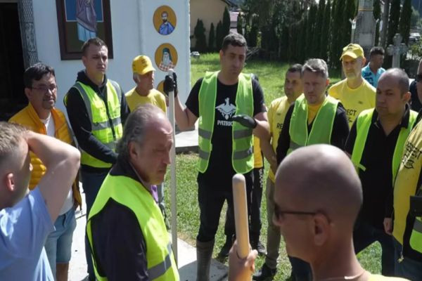AUR PROPUNE UN PROIECT LEGISLATIV PENTRU SPRIJINIREA SINISTRAȚILOR DIN ZONA BROȘTENI. BANII AR URMA SĂ PROVINĂ DIN PROIECTUL "ANGHEL SALIGNY" ȘI DE LA CEC BANK