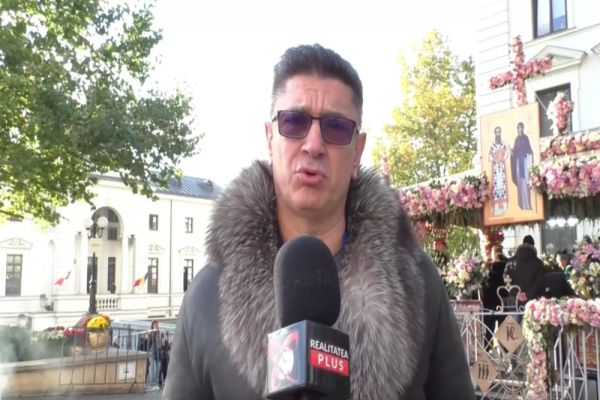 LUIS LAZARUS A STAT ORE ÎN ȘIR PENTRU A SE RUGA LA MOAȘTELE SFINTEI PARASCHEVA - VIDEO