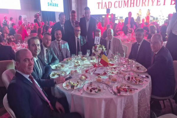 PONTA VREA SĂ INTRE LA GUVERNARE: VOTĂM NOI DACĂ USR NU MAI RĂMÂNE ÎN GUVERN